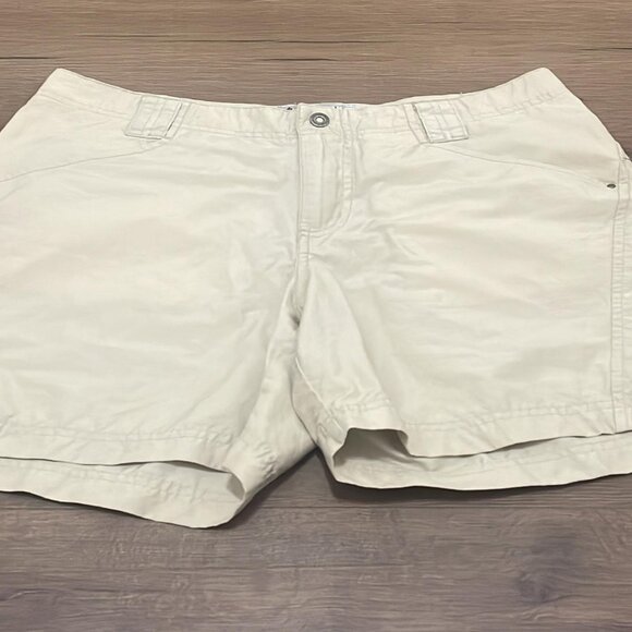 Columbia Women's Beige Shorts - Size 8 - Picture 3 of 6